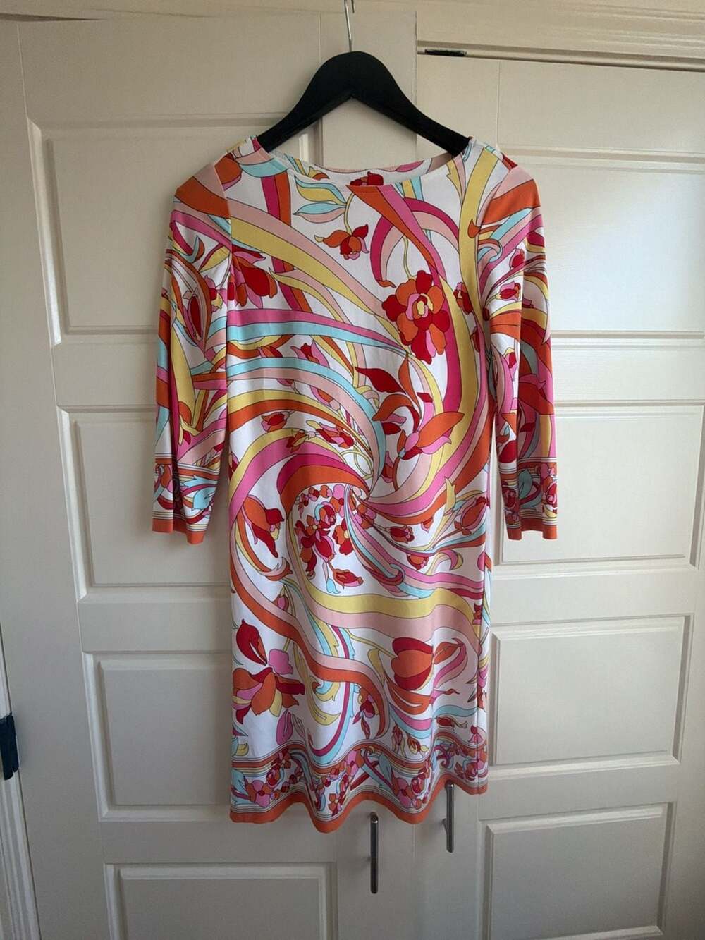 London Times Shift Dress Size 6 Colorful Floral 70s Pattern